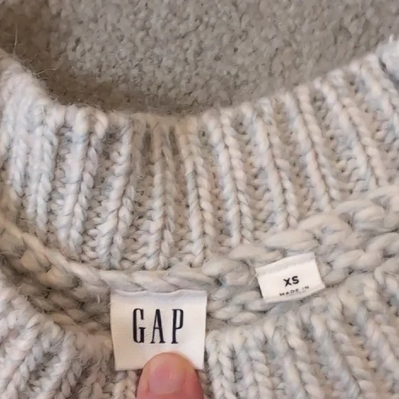 Cozy Knit Sweater in Gray - Picture 5 of 6